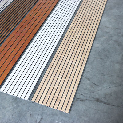 влагостойкая, простая в установке, рифленая потолочная стеновая панель из ПВХ для отделки потолочных стен в современном интерьере