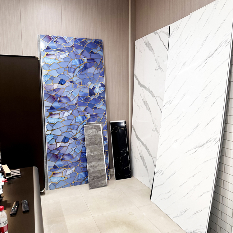 Премиальный водонепроницаемый PVC душный стенный панель для мокрой зоны стенного покрытия