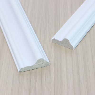Плинтус 2.8m стены дизайна доски обхода PVC PS декоративный белый справляясь деревянный